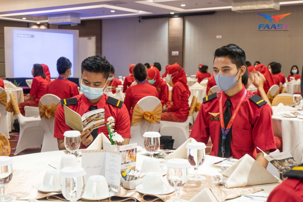 11 月级航班 FAAST 餐桌礼仪 2020 (1 的 43)